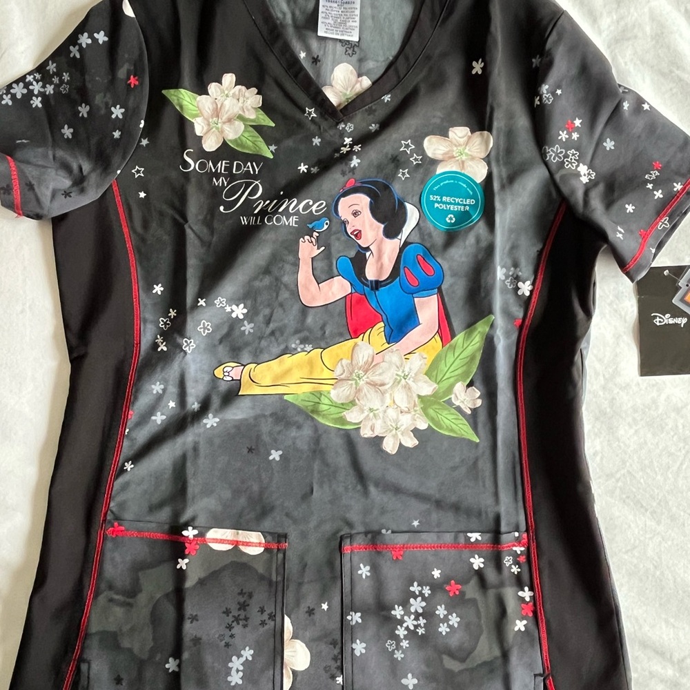 Disney Snow White Floral Scrub Top
XS New